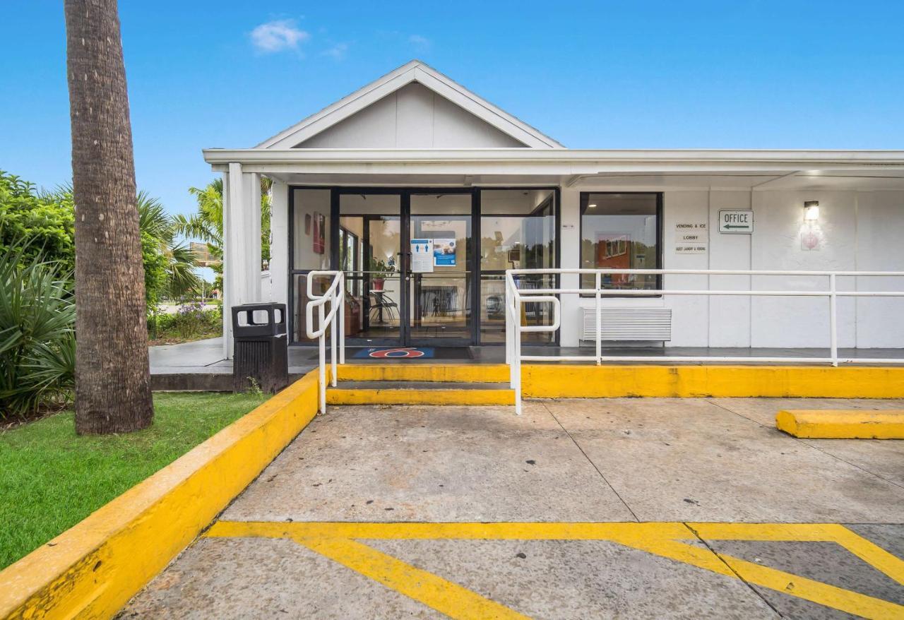 Motel 6-Fort Myers, Fl Норт Форт Майерс Екстериор снимка